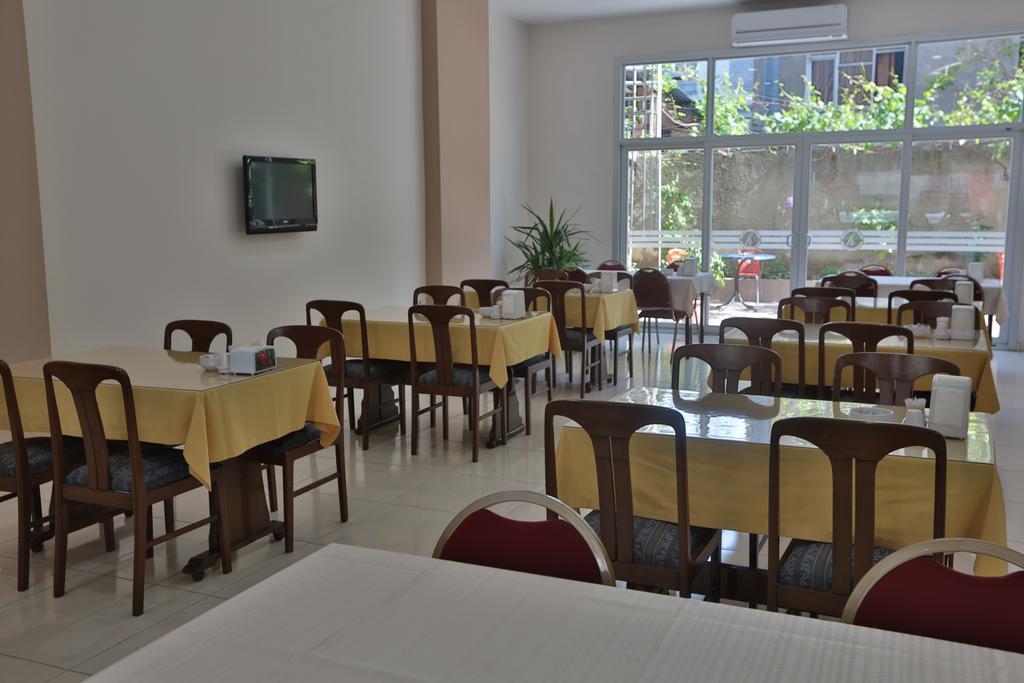 Hosta Otel Μερσίνη Εξωτερικό φωτογραφία